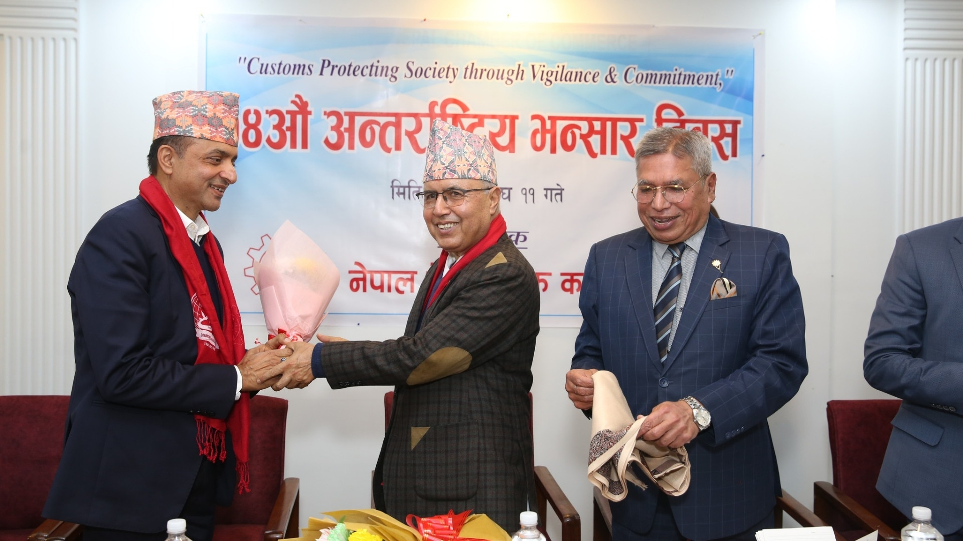 आन्तरिक उत्पादनमा आधारित उपभोग बढाउन आवश्यक : अर्थमन्त्री खनाल