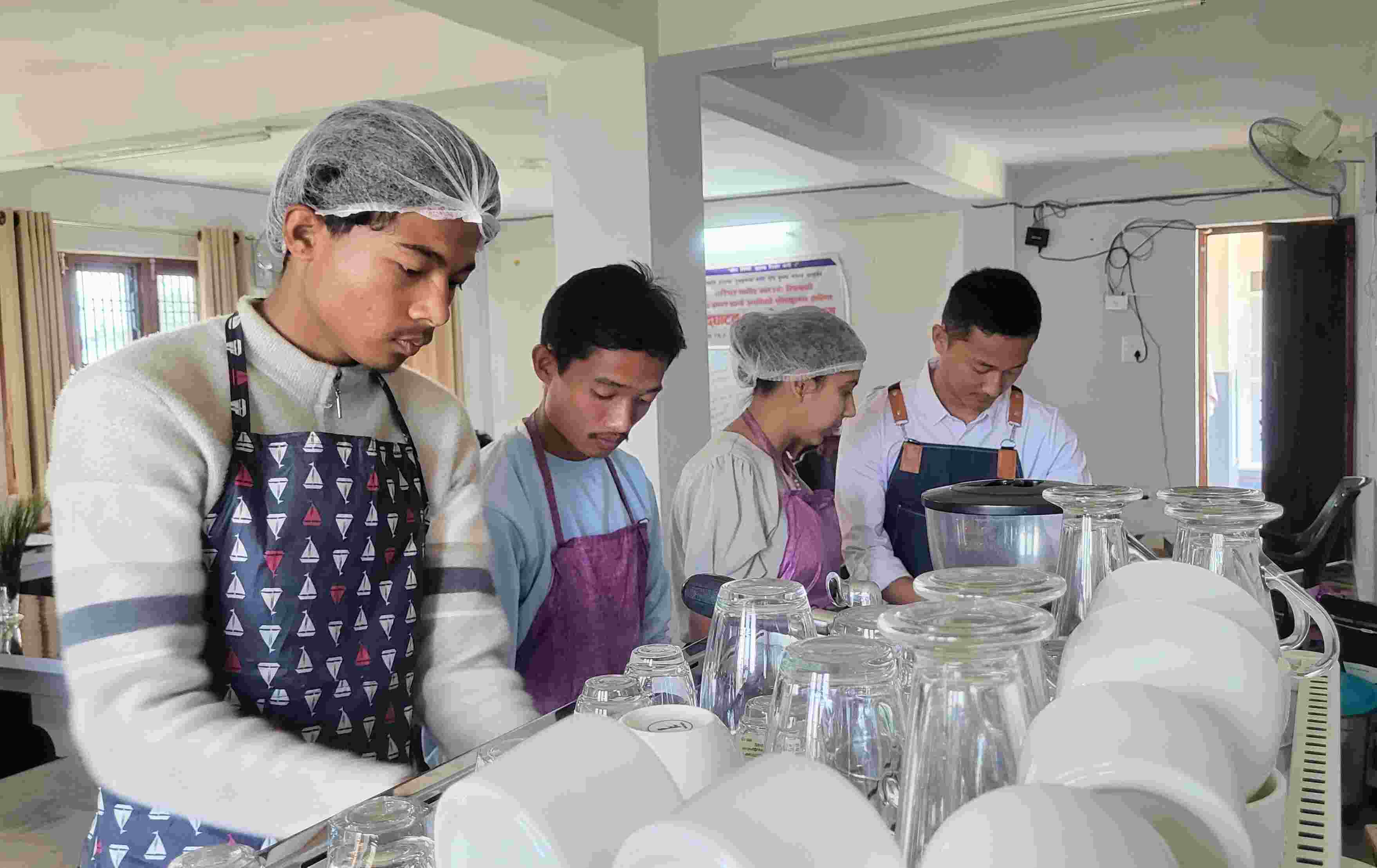 कफीको सुगन्धमा बुनिएका युवाका सपना